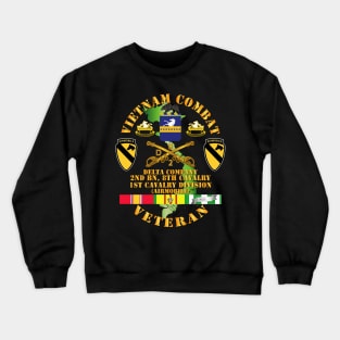 Vietnam Combat Cavalry Veteran w Delta - 2nd Bn 8th Cav COA - 1st Cav Div SSI Crewneck Sweatshirt